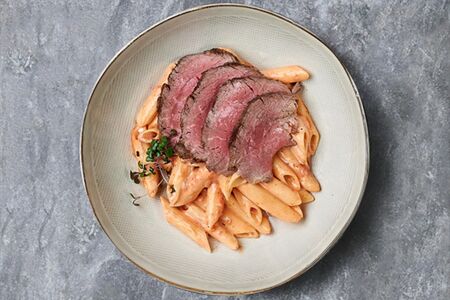 С говядиной