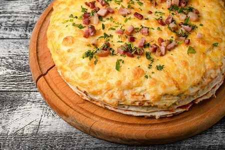 Пицца-торт Сырный с беконом