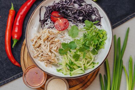 Гадо-гадо с курицей