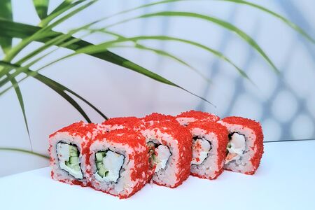 Сливочный ролл с креветкой