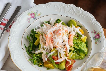 Салат с дальневосточным крабом