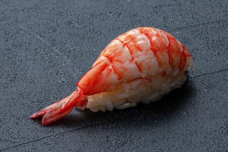 Суши с креветкой