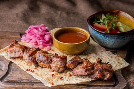 Шашлык из cвинoй шеи