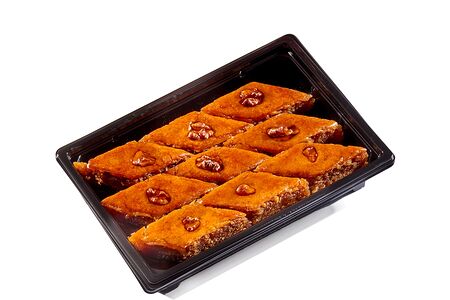 Пахлава с орехом