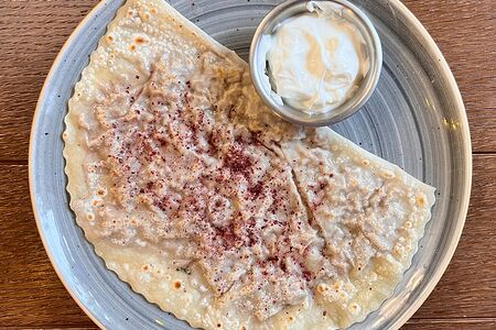 Кутаб с сыром