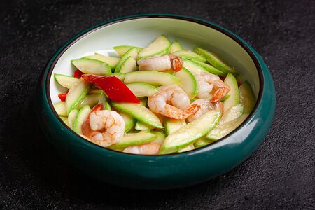 Кабачки с креветками Смхулу