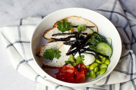 Поке боул с цыпленком