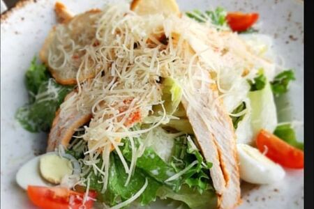 Цезарь с курицей