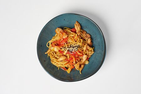 Вок с курицей в соусе терияки