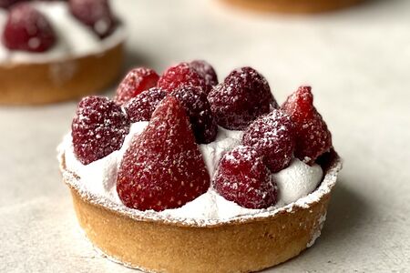 Пирожное Тарталетка ягодная