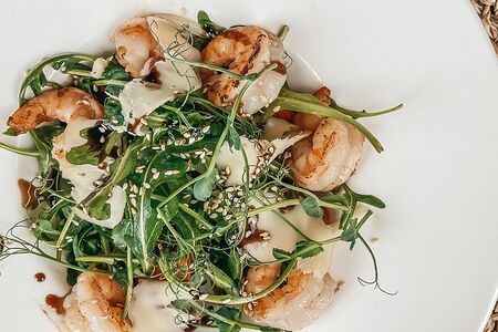 Руккола с креветками