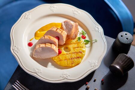 Индейка гриль с манговым чатни