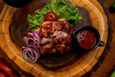 Шашлык из cвинoго ошейка