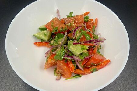 Салат Кавказский с грецким орехом