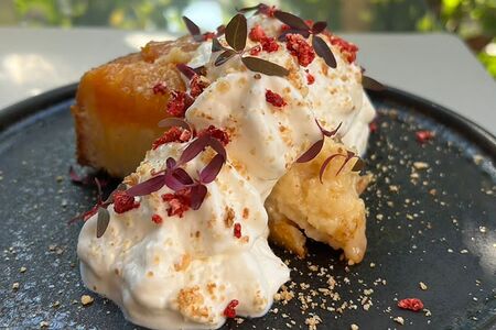 Миндальный перевернутый пирог