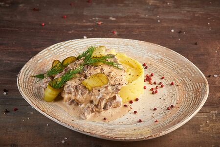 Бефстроганов