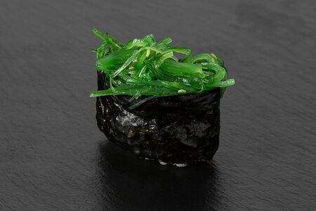 Суши с чукой