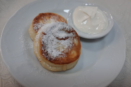 Сырники со сметаной