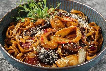 Лапша удон с морепродуктами