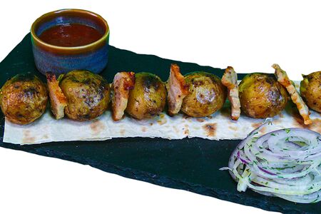 Картофель беби с салом на костре