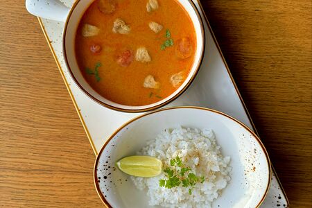 Том ям с цыпленком