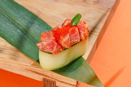 Гункан Магуро спайси