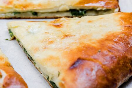 Пирог с сыром и зеленью