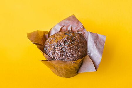 Маффин Шоколадный с шоколадом внутри