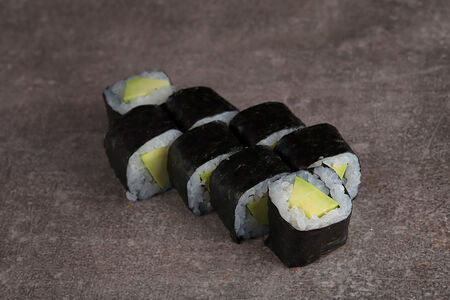 Маки с авокадо