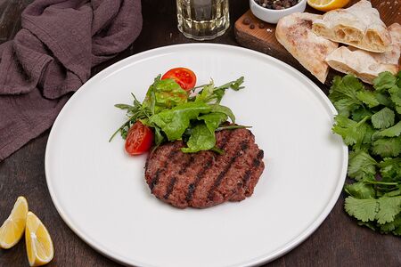 Рубленый стейк из мяса