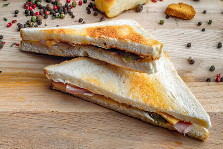 Сэндвич дорожный с ветчиной