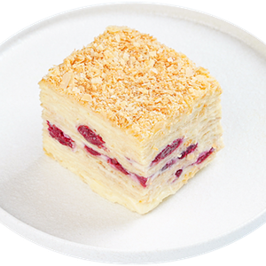 Бакинский слоеный с вишней