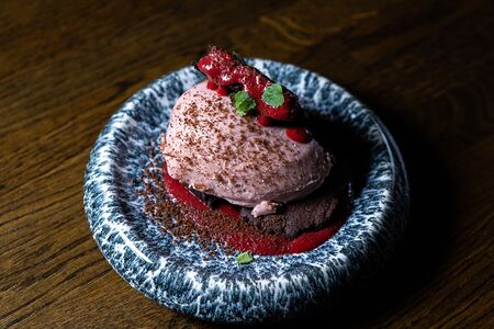 Ягодный ганаш с шоколадным печеньем