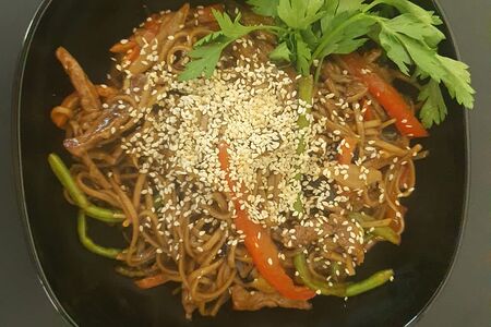 Вок с говядиной