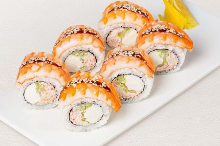 Королевский ролл с креветкой