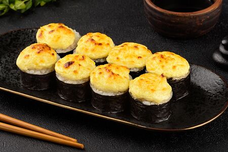 Запеченный ролл с креветкой