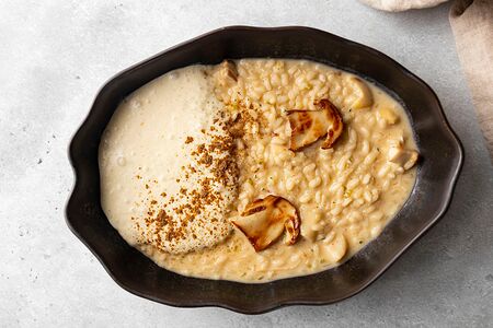 Ризотто с белыми грибами и сыром пармезан