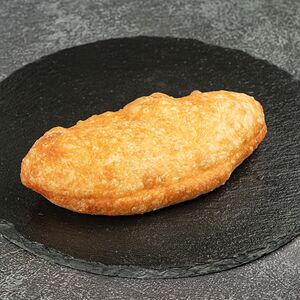 Пирожок с повидлом