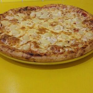 Пицца из куриного филе Цезарь 