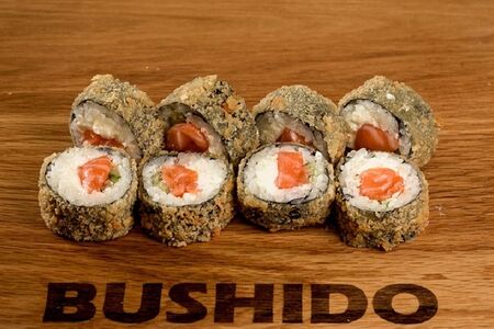 Ролл Цезарь с лососем