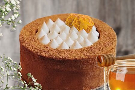 Торт Карамельный медовик