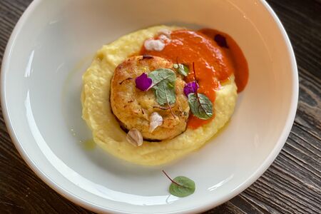 Котлетка из белой рыбы с креветками