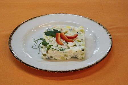 Салат Столичный с курицей