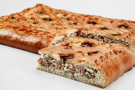 Пирог с ветчиной и грибами