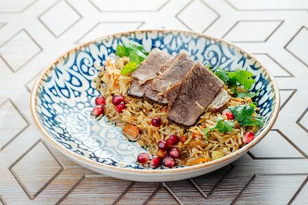 Плов праздничный с говядиной