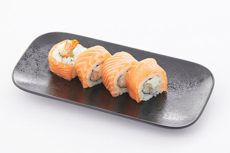 Ролл Филадельфия с креветкой темпура 1/2