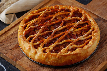 Пирог дрожжевой с яблоками