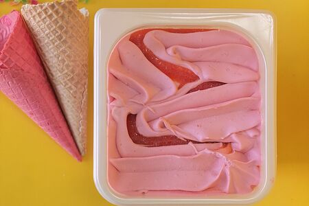 Мороженое Розовый грейпфрут в мини-ванне