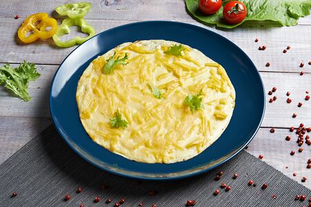 Омлет с сыром