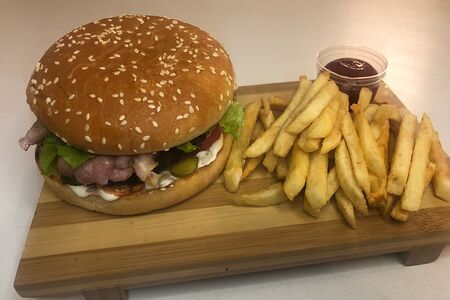 Мясной бургер